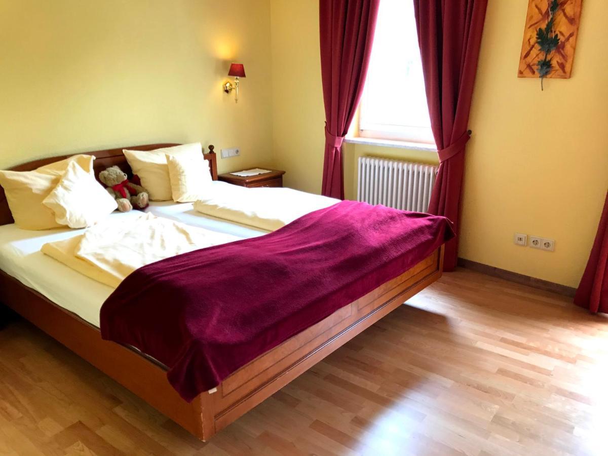 Hotel Garni Wiestor Uberlingen Ngoại thất bức ảnh