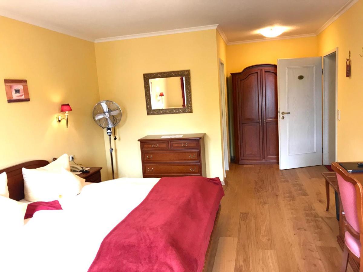 Hotel Garni Wiestor Uberlingen Ngoại thất bức ảnh